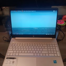 HP Laptop 15-dy5113dx
9P714UA Touchscreen 