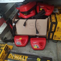 Milwaukee M12 Charger New