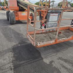 JLG Boom Lift 60’ Telescopic 