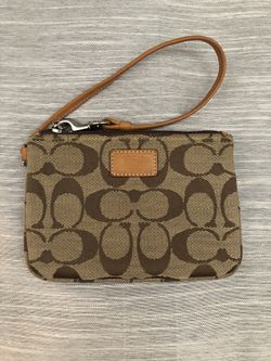 Women’s Coach Wrislet