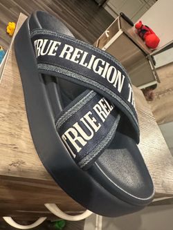 True Religion Cross-Strap Slide Sandals