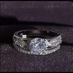 New 18k White Gold Wedding Ring Set 