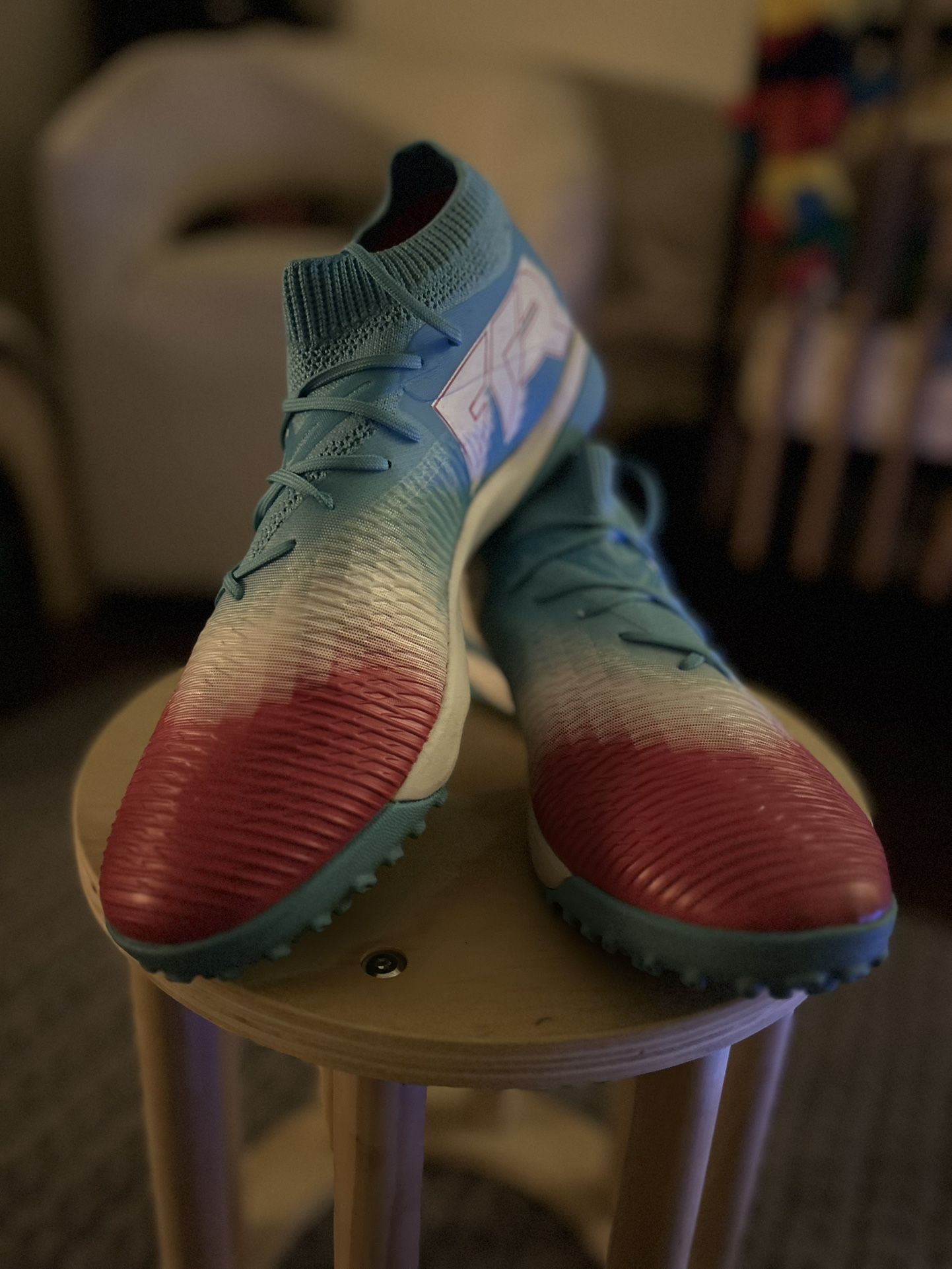 PUMA MENS FUTURE 8 RECHARGE TURF CLEATS