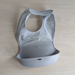 OXO Tot Roll-up Bib, Gray
