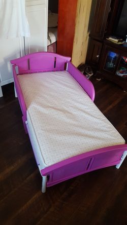 Camita para niña,, columpio para babys