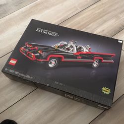 LEGO DC Batman: The Classic TV Series Batmobile 76328