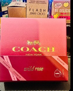 “COACH” Wild Rose Gift Set 🌹 🌹