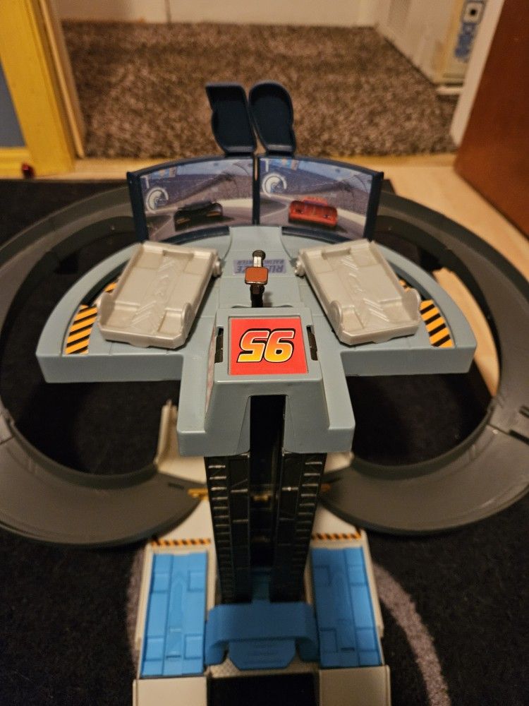 Lightening McQueen Hot Wheels Spiral Race