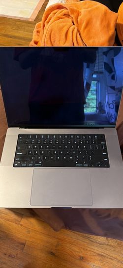 2 MacBook Pro 16 inch 2021 model 16gb 512ssd mdm locked broken screen