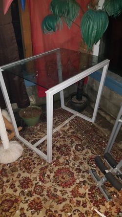 Glass top table thingy height 3 ft size 31/2 ft by 18 inches