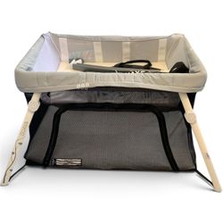 Guava Family Black/Grey Lotus Travel Crib & Bassinet One Size