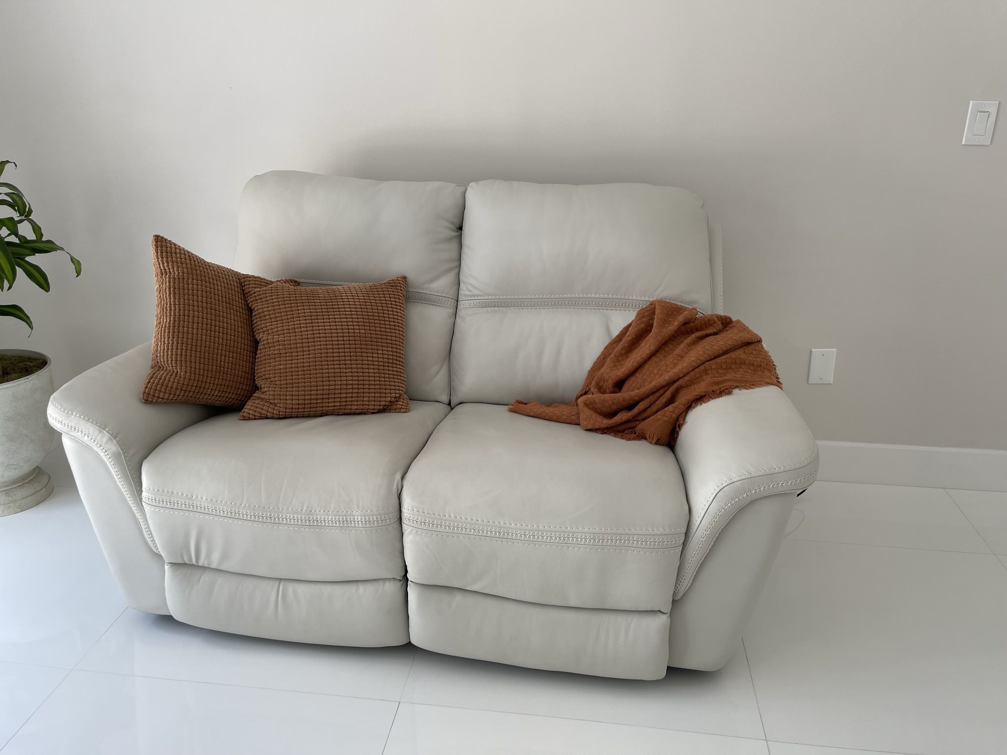 reclining electric leather sofa
