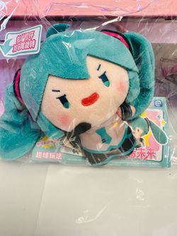 Miku key plush with rotating pig tails