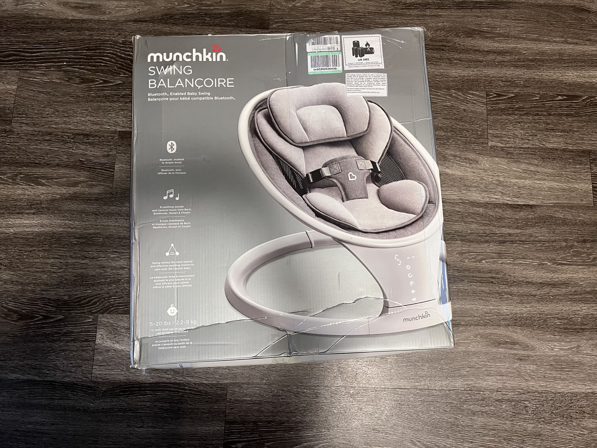 Munchkin Bluetooth Enabled Lightweight Baby Swing with Natural Sway in 5 Ranges of Motion, Includes Remote Control