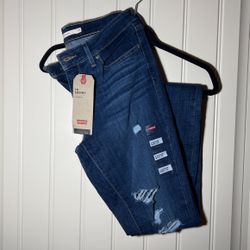 **BRAND NEW WITH TAGS** Levi Jeans 