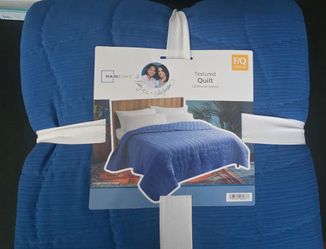 Brand New Full/Queen quilt