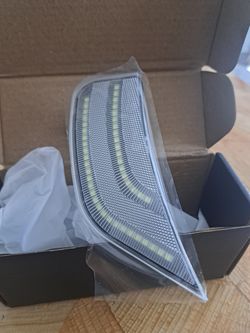 Side Markers Yukon Cadillac 2021