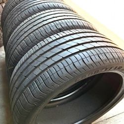 255 40 20 GOODYEAR Tires with 80% of useful life all 4 Seth de Llantas Con 80% de vida las 4