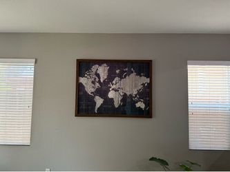 Large world map wood pic.