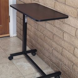 Bedside Rolling Overbed Table / Desk