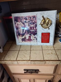 Memorabilia plaque commemorate 15X12 excellent condition... vintage $35