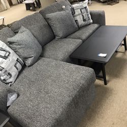 Beautiful Nice Reversible Chaise Sectional!