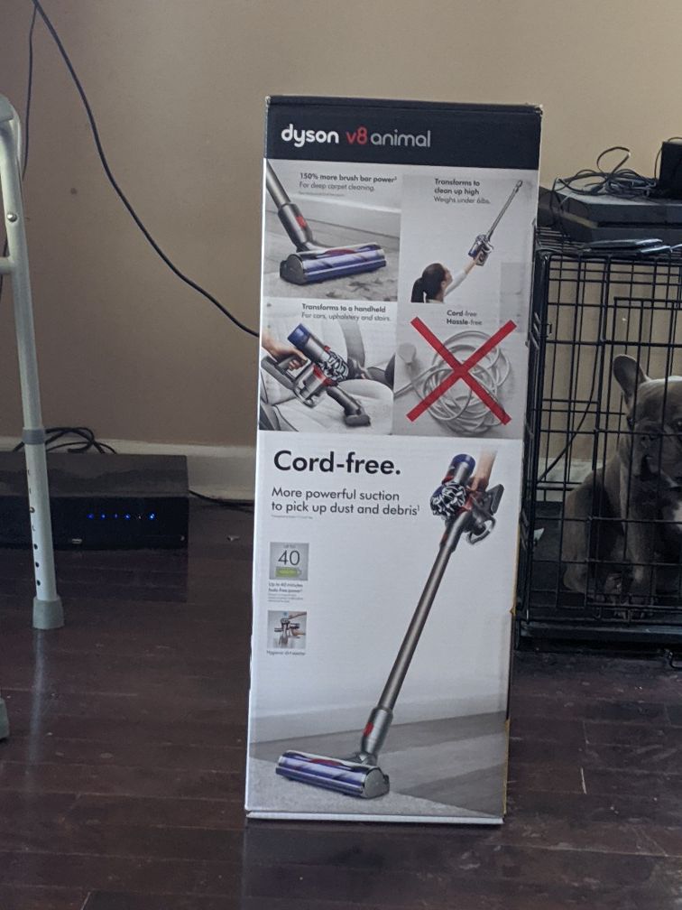 DYSON V8 ANIMAL CORDLESS VACUUM BRAND NEW IN THE BOX