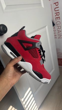 Jordan 4 Toros with receipt