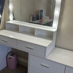 Mirror Dresser 