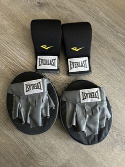 Kickboxing Gloves and Punching Mitts Set for Kids