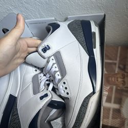 Men’s Jordan 3 Size 9