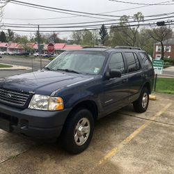 2005 Ford Explorer 