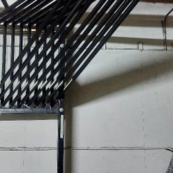 Area rock racks color black