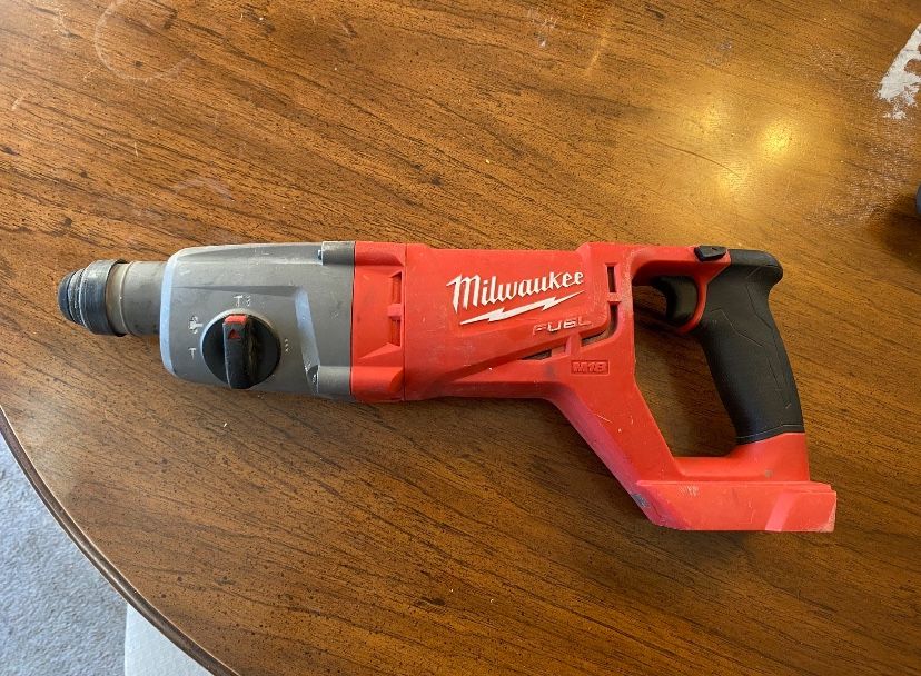 Milwaukee M18 Fuel Roto Hammer