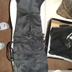 Black suede boots 7 1/2
