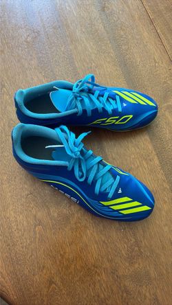 Boys soccer cleats
