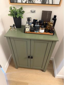Green Cabinet