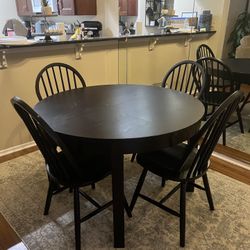 Dining Room Table 