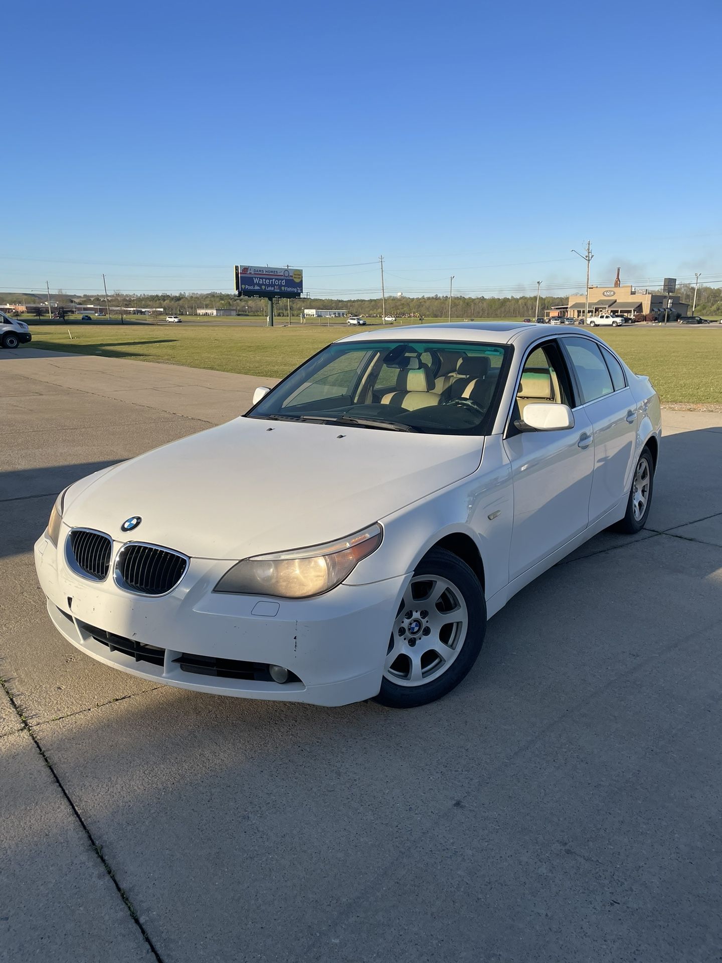 2004 BMW 525i