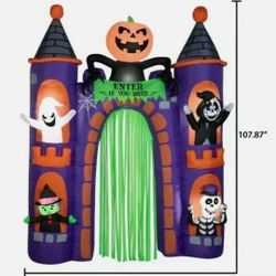 HALLOWEEN  INFLATABLE  ARCH  HAUNTED  CASTLE 9FT. 