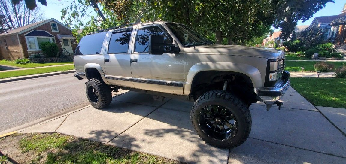 1999 GMC Suburban