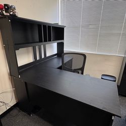 Bush Home Salinas L Shaped Desk with Hutch in Cape Cod Black