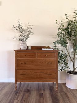 Vintage dresser