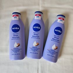 NIVEA Smooth Sensation Body Lotion – 8.4 oz (New)
