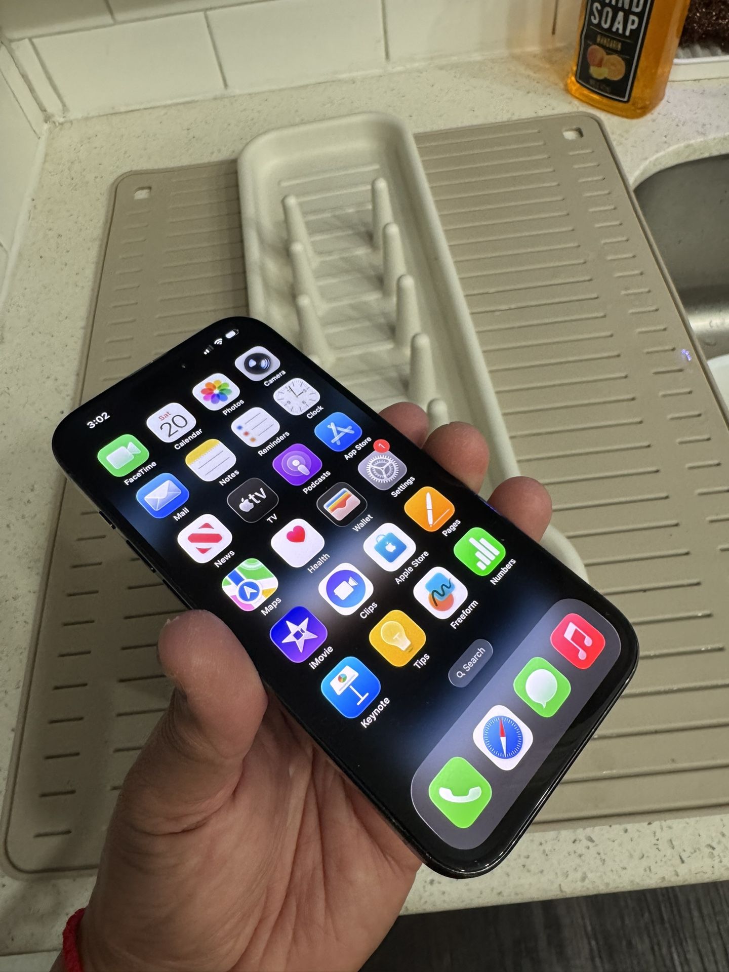 IPHONE 15 PRO tmobile & metro “read”