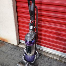Dyson Vaccum