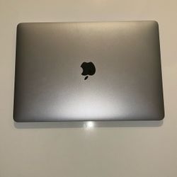 Apple 13-inch MacBook Pro – Space Gray (8-core CPU / 10-core GPU, 8GB RAM, 256GB SSD)