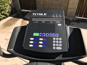 TRUE Fitness 750EA Elliptical Trainer Machine for Sale in Paradise