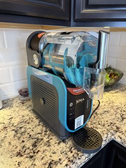 Ninja Slushi Professional Frozen Drink Maker