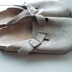 New - Birkenstock Boston Suede Clog with Soft Footbed 

- size 40